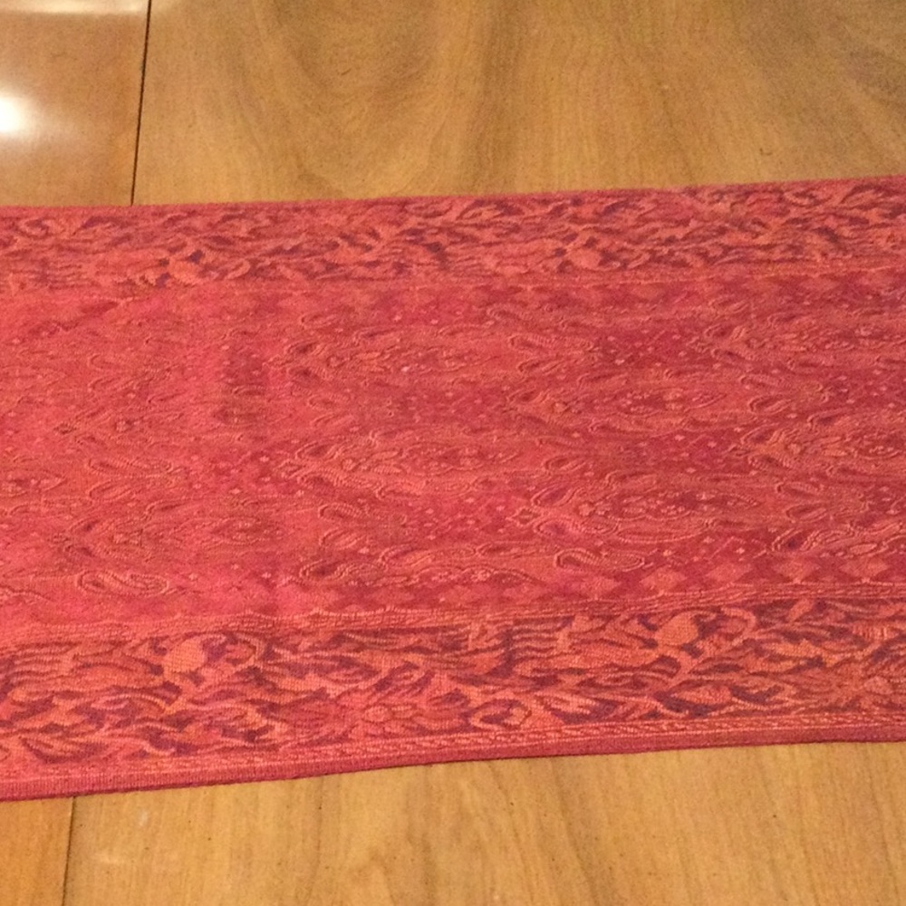 Beaded Table Runner - Picture 3 of 8